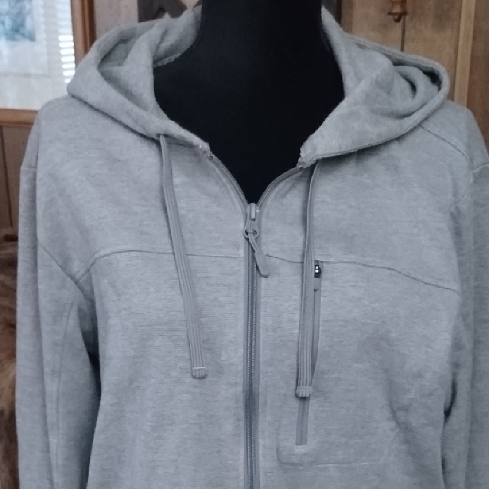 Mountain Hardwear Light Gray Hoodie